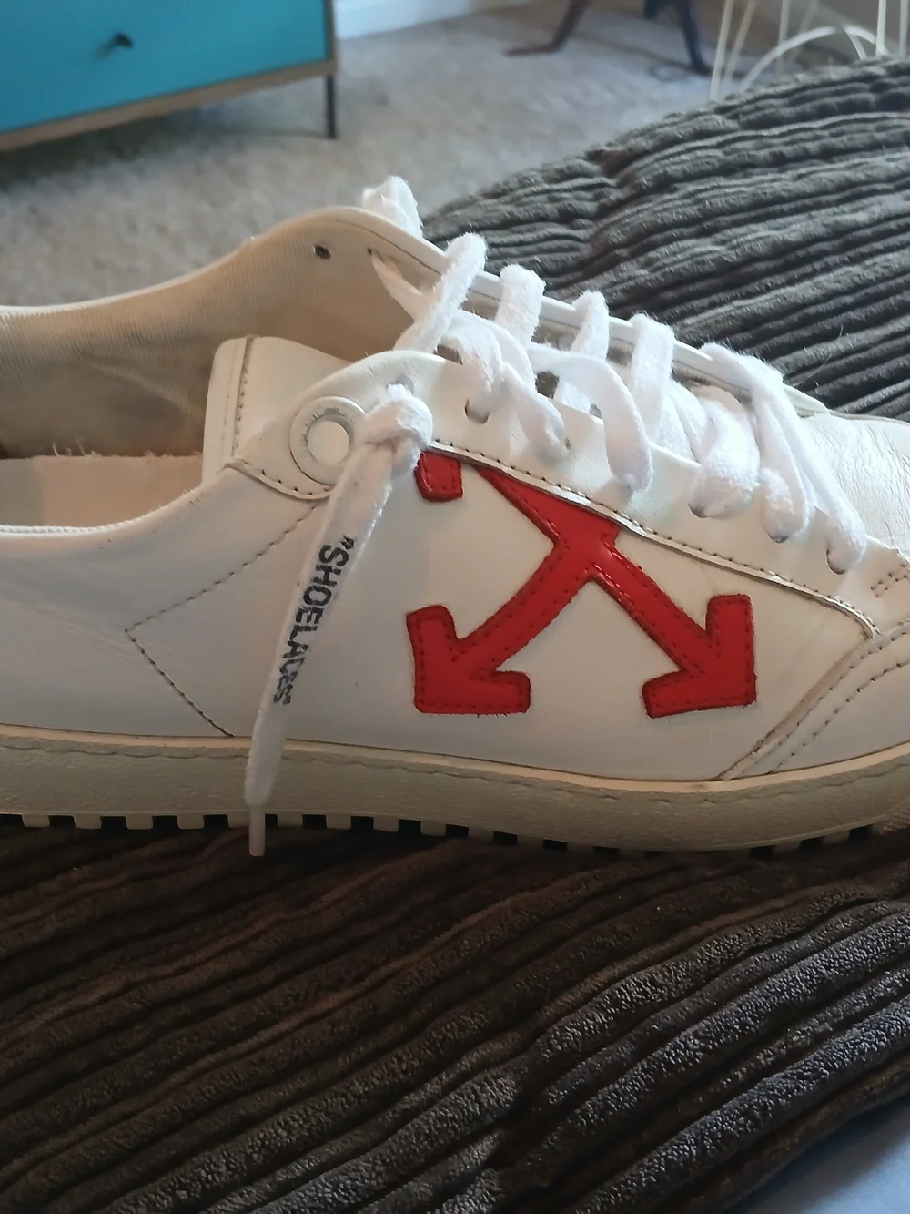 Off-White White Leather Sneakers with Red Arrow Detail